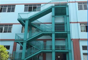 钢平台楼梯空间工程多层仓库钢梯